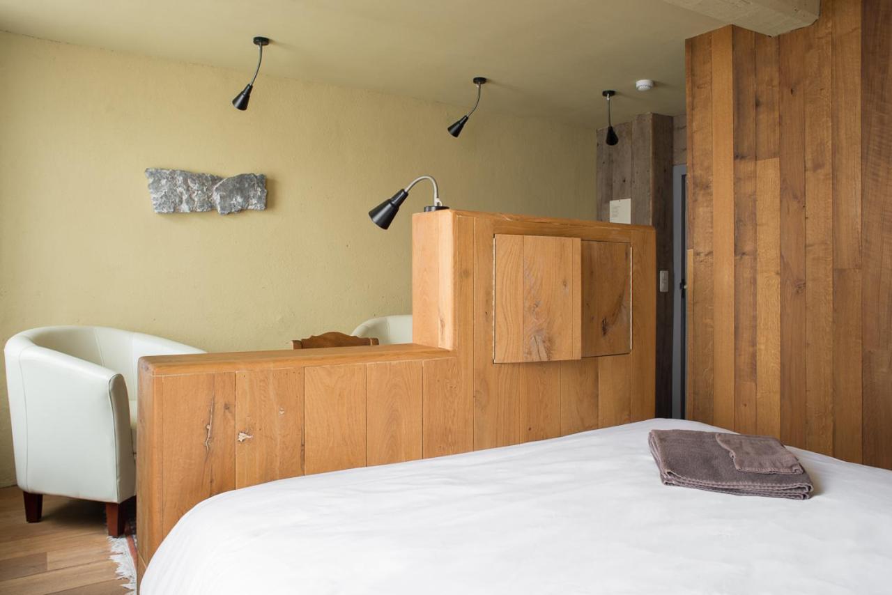 Poeziehotel Surplace - 15 Min Van Pairi Daiza & Industriezone Ghislenghien Bever Exterior foto